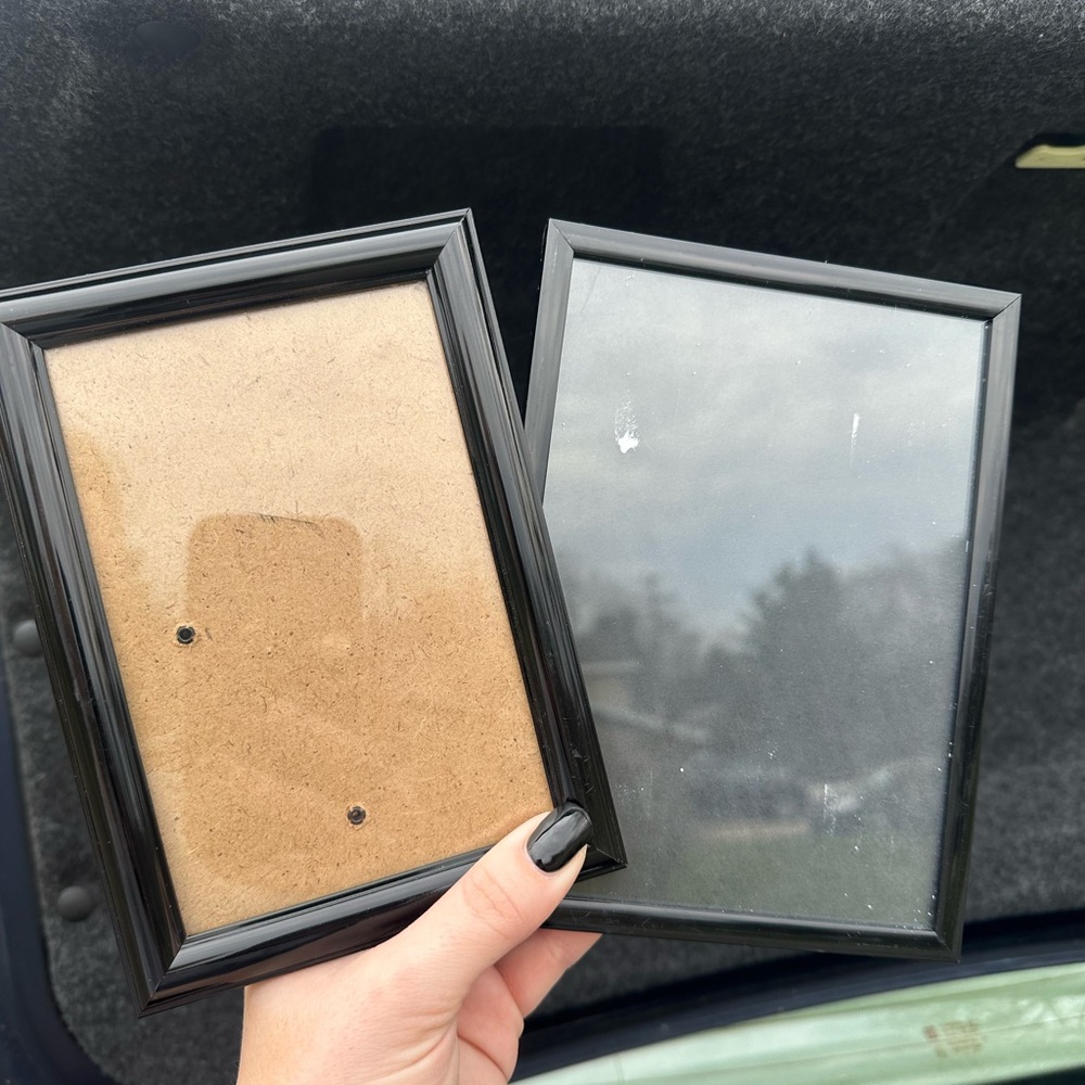 Black Picture Frames Set